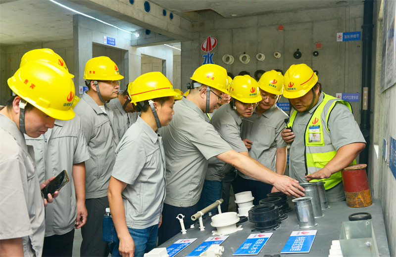 为进一步推进优质客户高效履约，提升交付品质、达成客户满意，2025年6月25日，304am永利建设集团在上海组织召开2025年越秀地产、华润置业客户履约推进会。